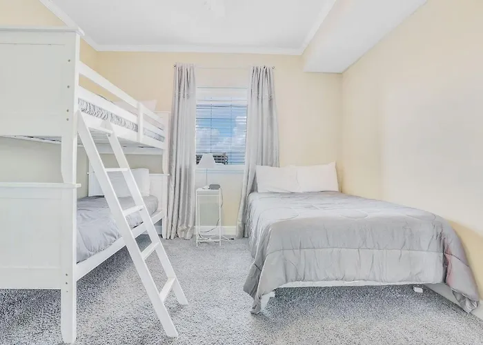 Holiday home Sanibel 306- Easy Access & Gulf Views Gulf Shores
