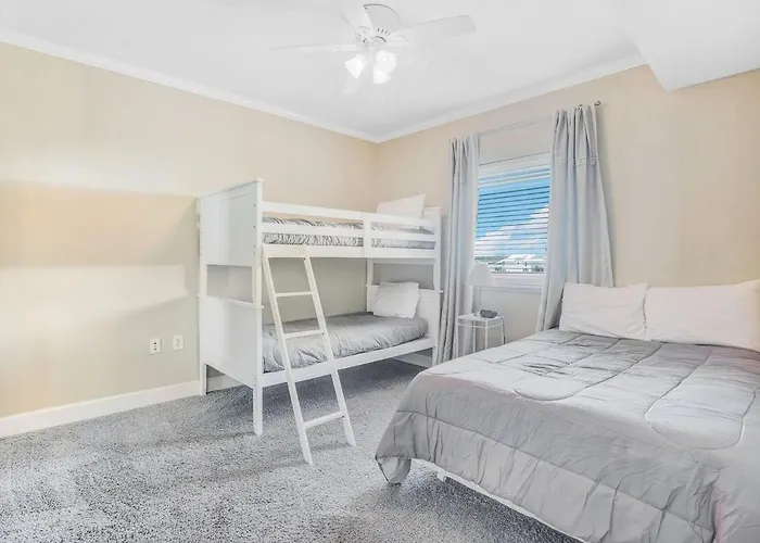 Sanibel 306- Easy Access & Gulf Views Holiday home
